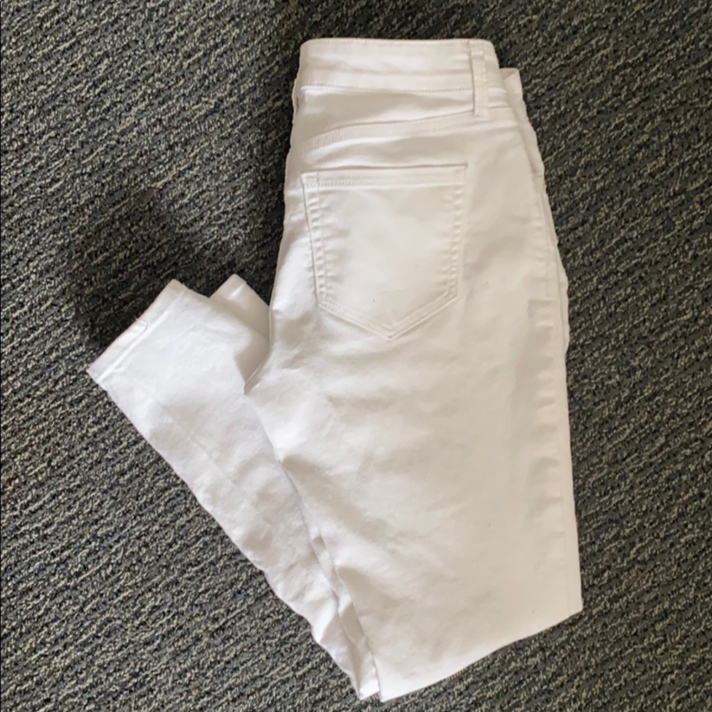 White super skinny ankle jeans